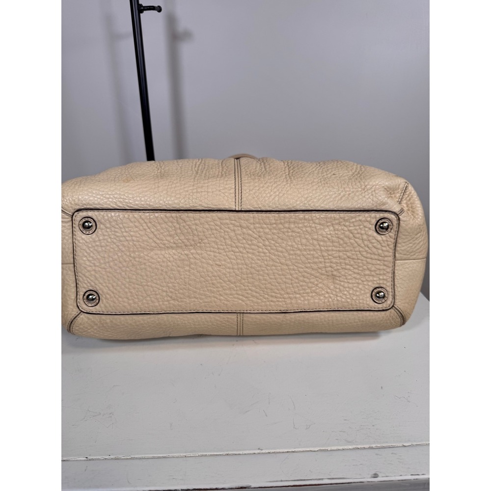 Coach Soho Pleated Tote Beige Pebbled Leather Shoulder Bag Pink Lining F13732 - Picture 3 of 7